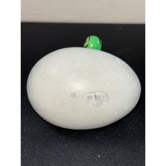 Folk Art Hatching Egg Baby Tropical Bird Figurine Hand Painted - Picture 6 of 6